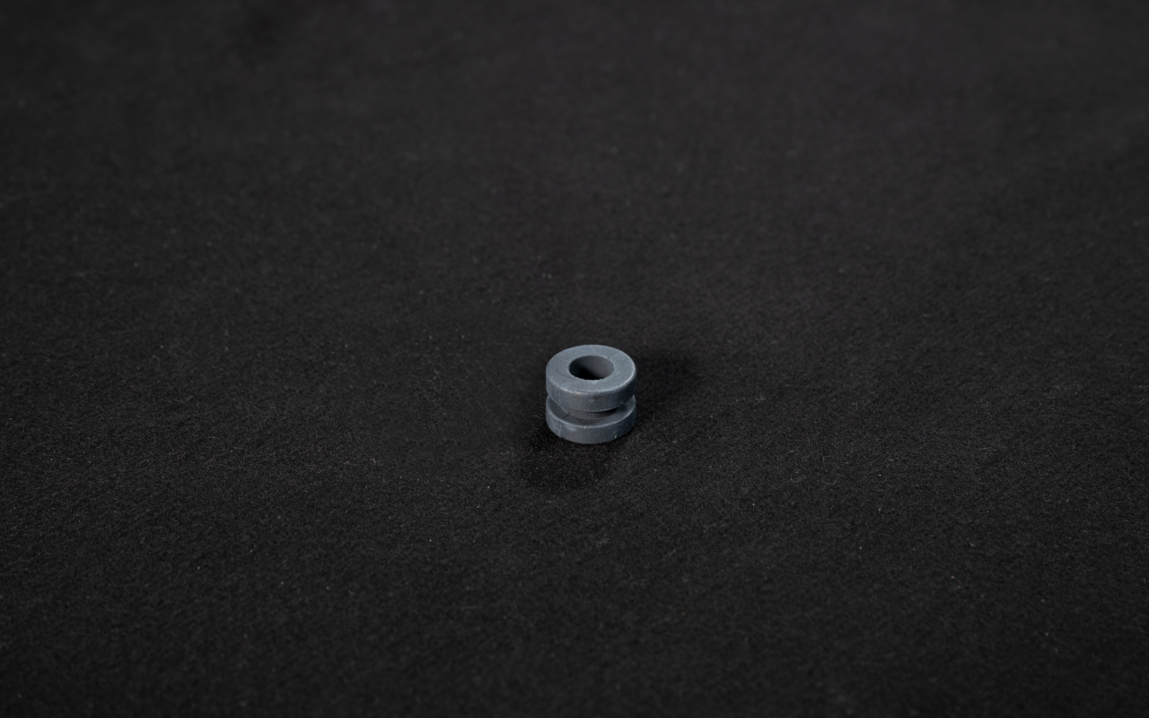 GkbgXWMJSO_Reservoir rubber.webp